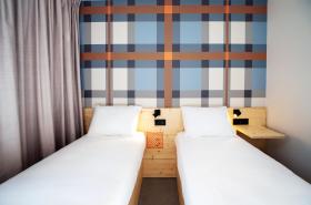 easyHotel Marseille Euromed - photo 24