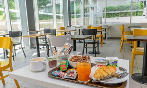B&B HOTEL Marseille Euromed - photo 3