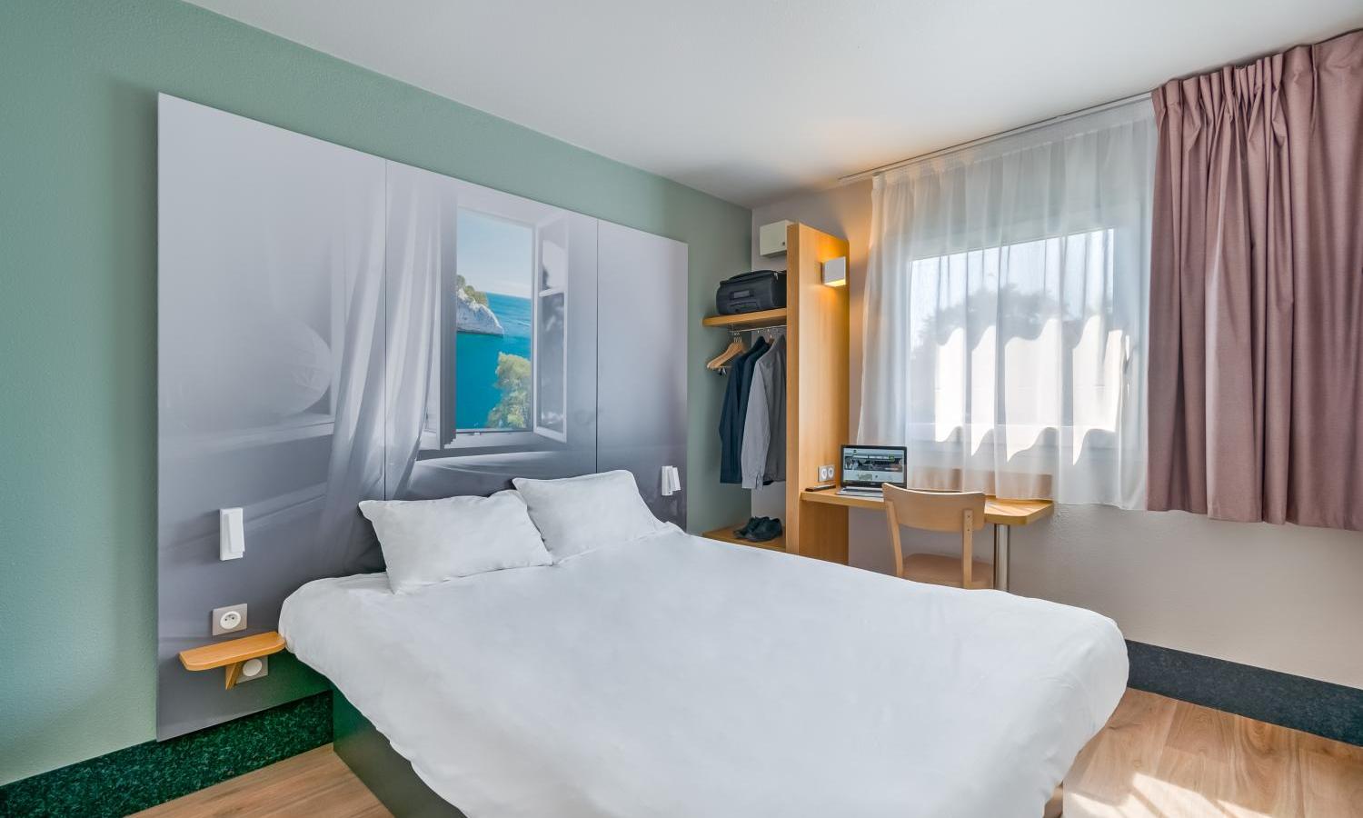 Photo of B&B HOTEL Marseille La Valentine