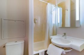 B&B HOTEL Marseille La Valentine - photo 11