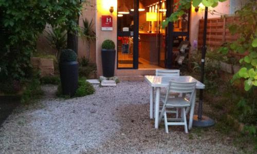 Hôtel L'Eau des Collines - photo 3