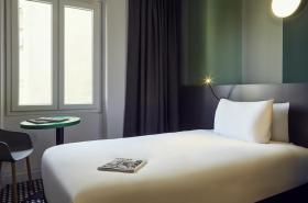 ibis Styles Marseille Vieux Port - photo 24