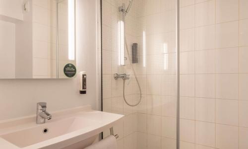 B&B HOTEL Marseille La Valentine Porte d'Aubagne - photo 3