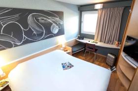 ibis Marseille Timone - photo 16