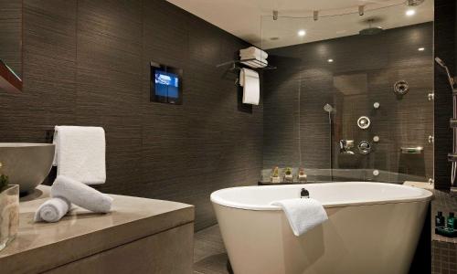 Sofitel Marseille Vieux-Port - photo 3