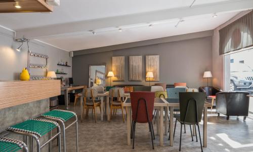 Hôtel Edmond Rostand - photo 2