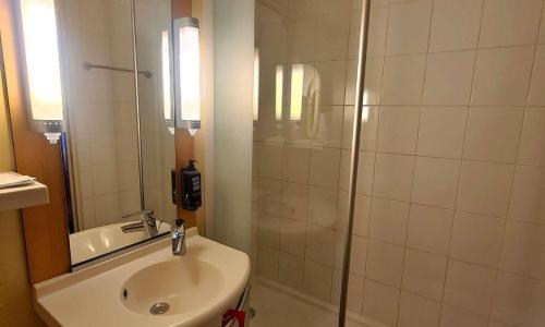ibis Marseille Centre Gare Saint Charles - photo 2
